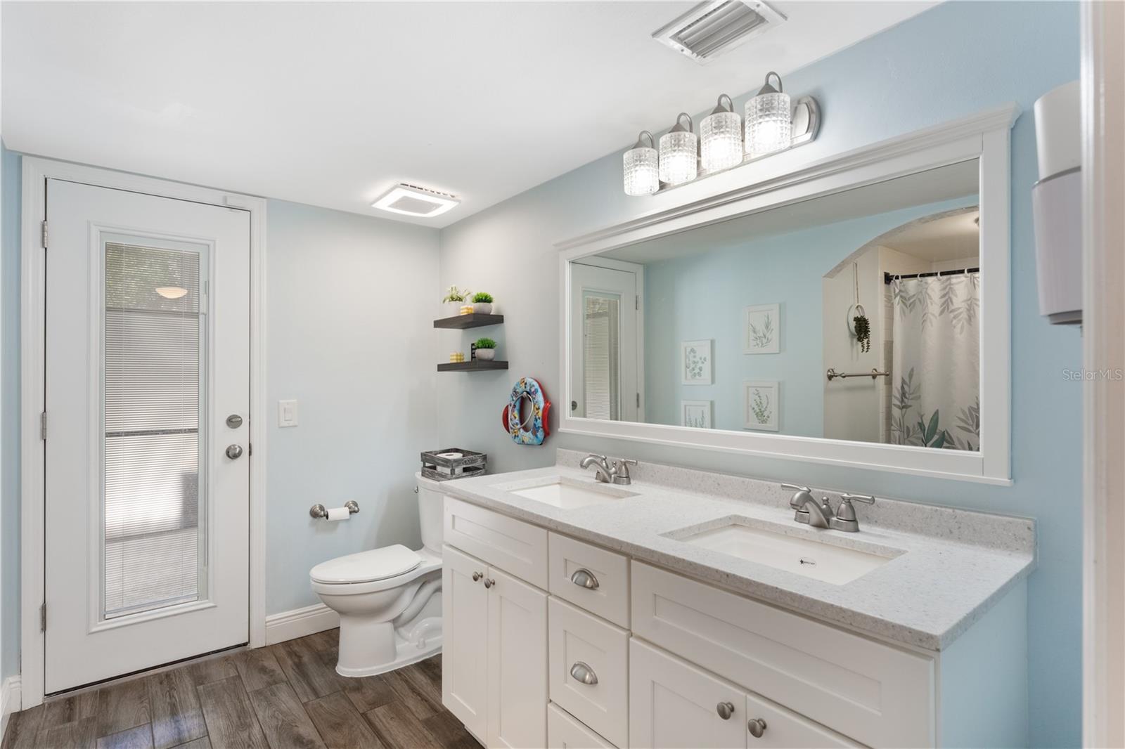 202 SWEETWATER CLUB BLVD, LONGWOOD, FL, 32779