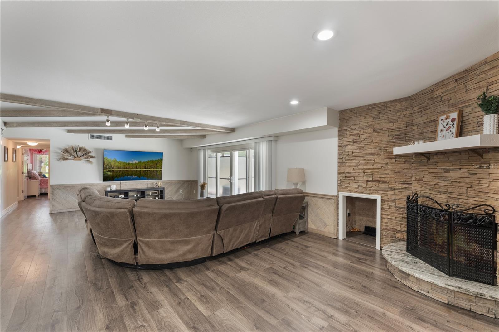 202 SWEETWATER CLUB BLVD, LONGWOOD, FL, 32779