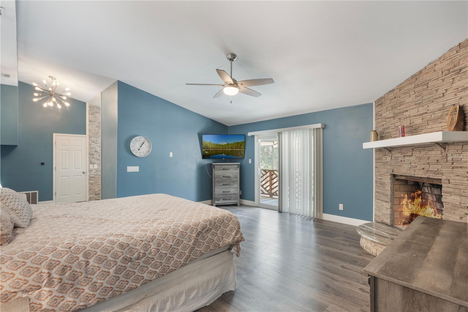 202 SWEETWATER CLUB BLVD, LONGWOOD, FL, 32779