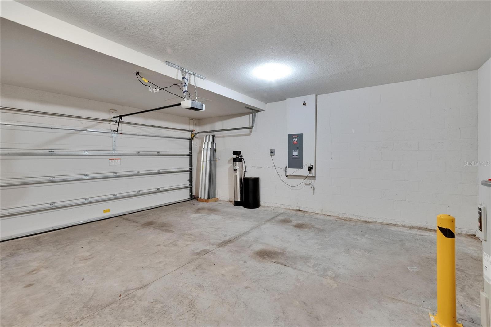 12150 LEDBURY COMMONS DR, GIBSONTON, FL, 33534