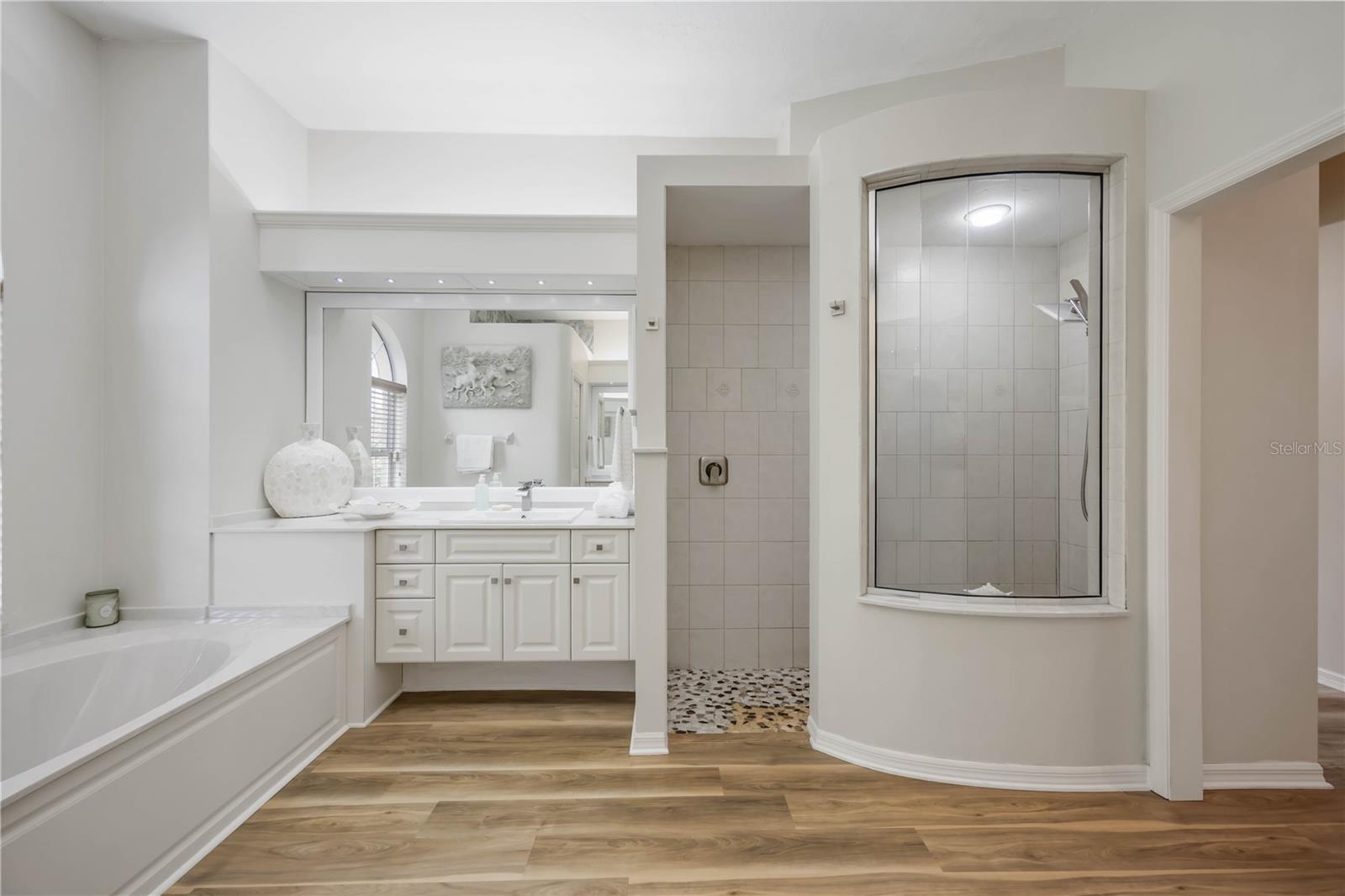 9915 OLD HYDE PARK PL, BRADENTON, FL, 34202