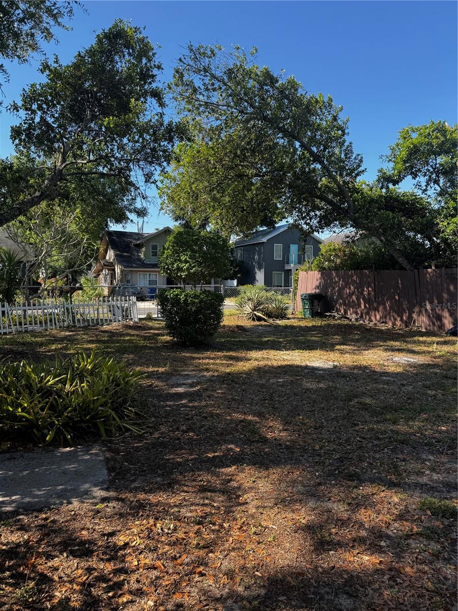 229 NE AVENUE B, WINTER HAVEN, FL, 33881