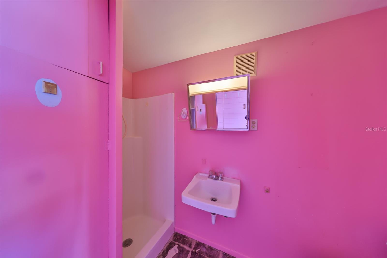 1207 NORWICH CIR, SUN CITY CENTER, FL, 33573