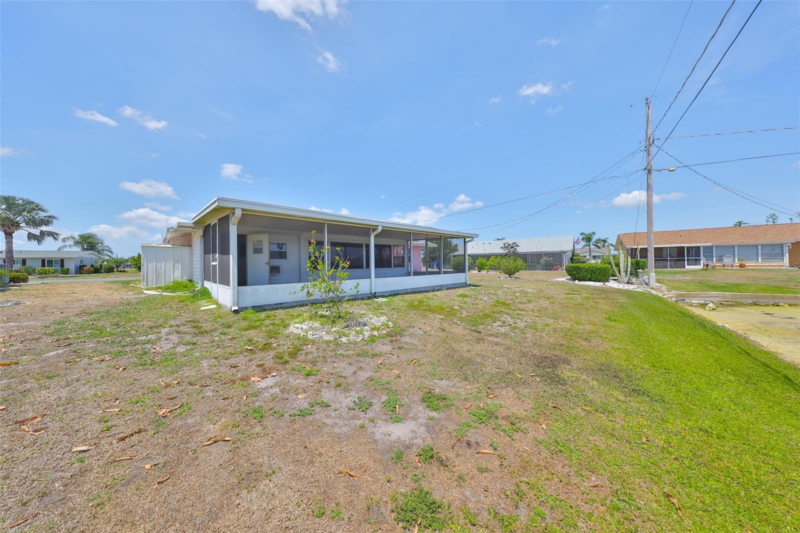 1207 NORWICH CIR, SUN CITY CENTER, FL, 33573