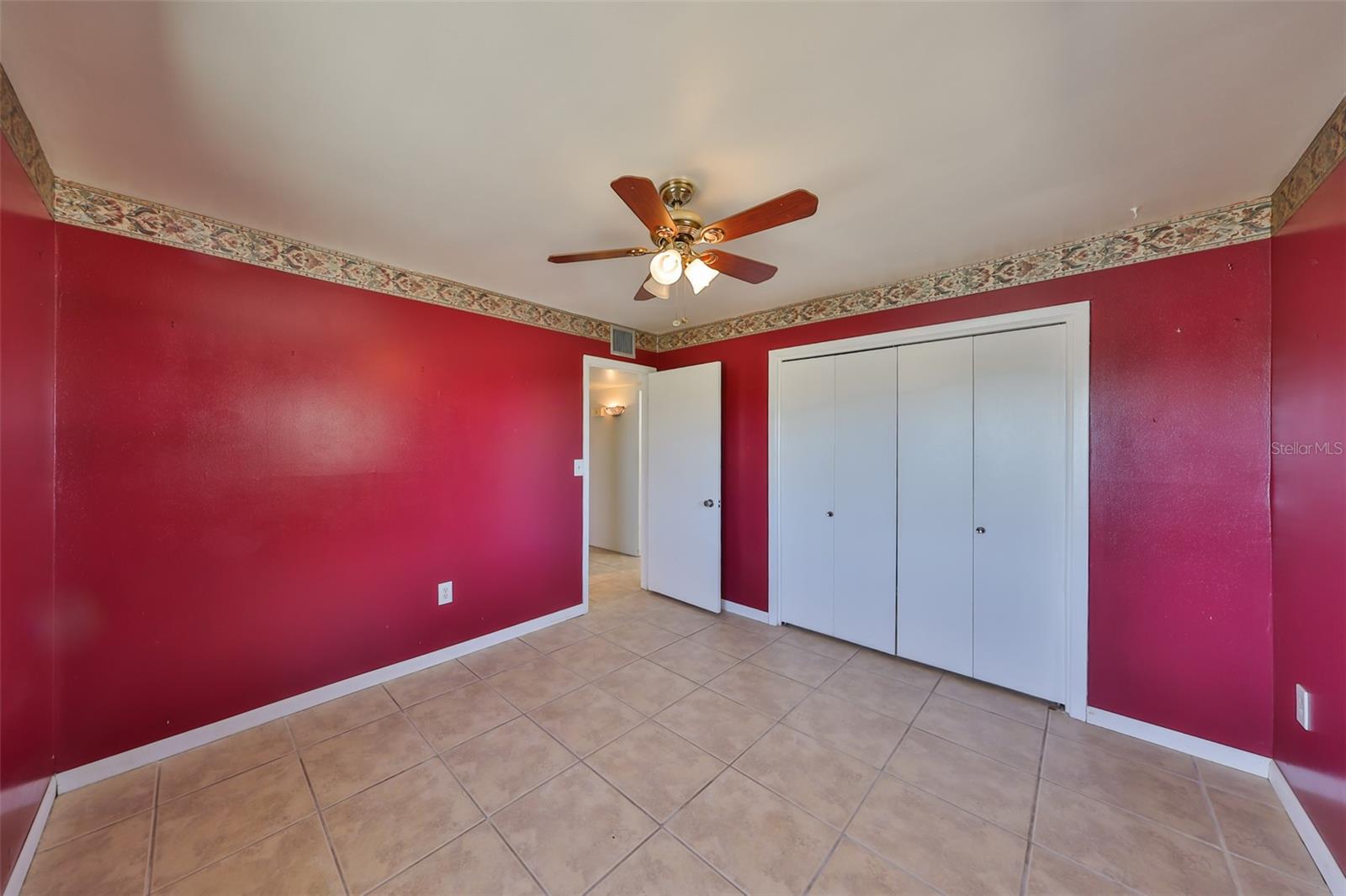 1207 NORWICH CIR, SUN CITY CENTER, FL, 33573