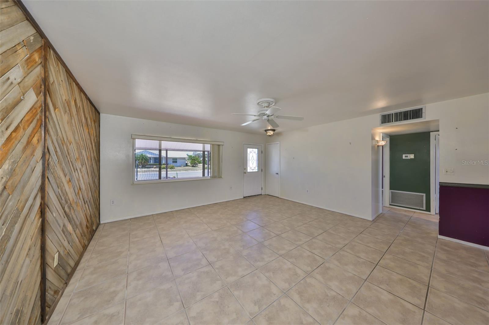 1207 NORWICH CIR, SUN CITY CENTER, FL, 33573