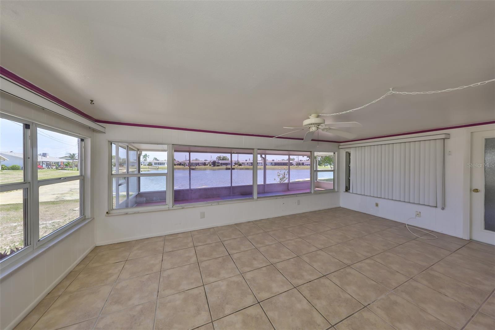 1207 NORWICH CIR, SUN CITY CENTER, FL, 33573