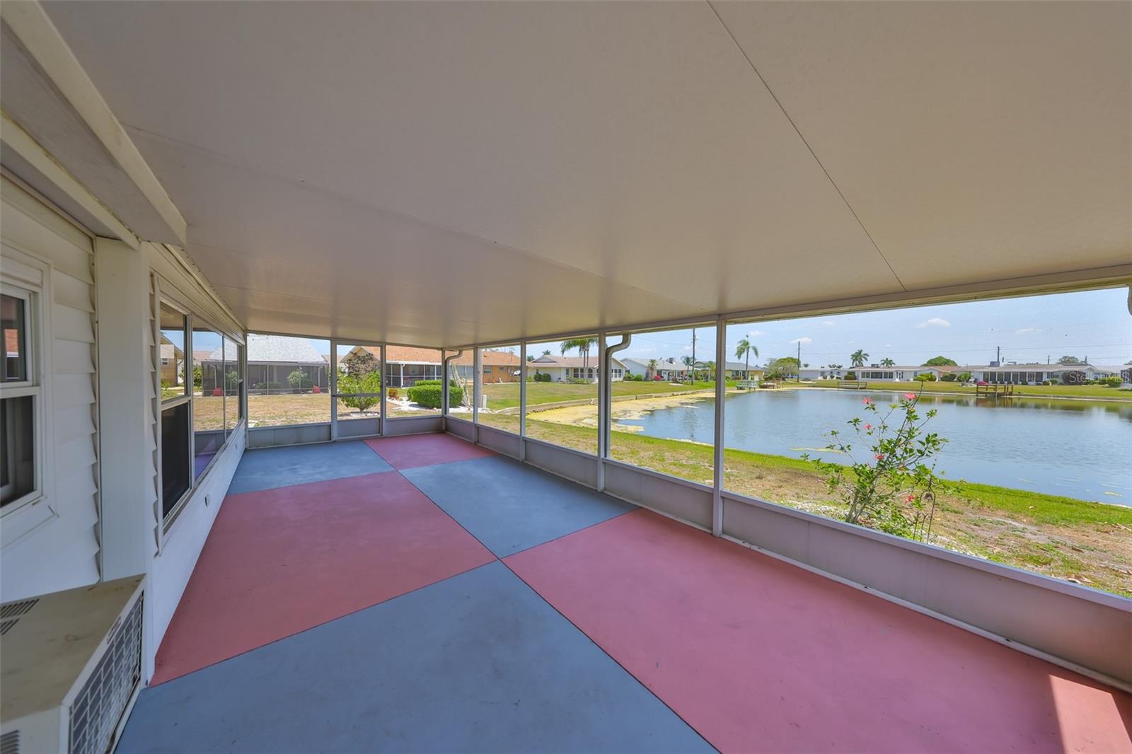 1207 NORWICH CIR, SUN CITY CENTER, FL, 33573