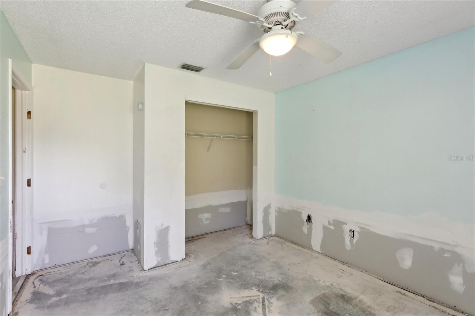 4025 MEADOW RUN LN, WESLEY CHAPEL, FL, 33543