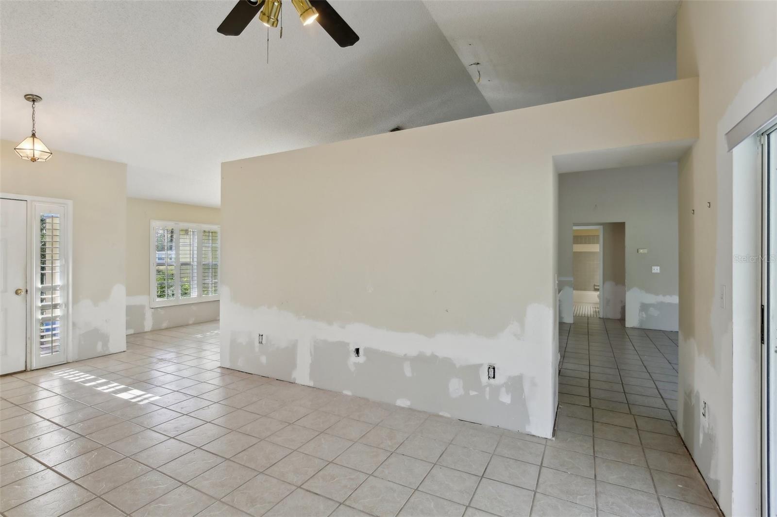 4025 MEADOW RUN LN, WESLEY CHAPEL, FL, 33543