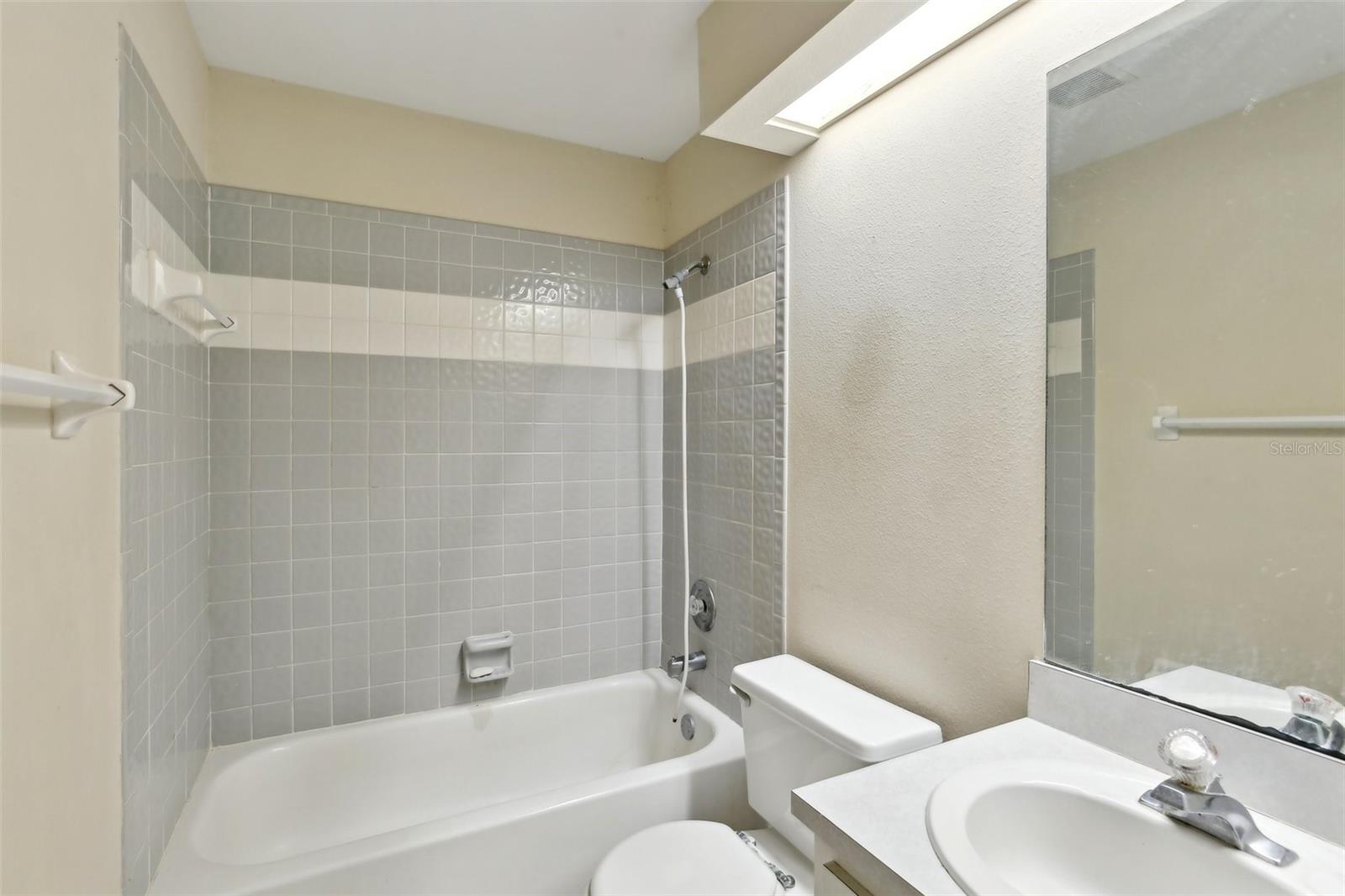 4025 MEADOW RUN LN, WESLEY CHAPEL, FL, 33543