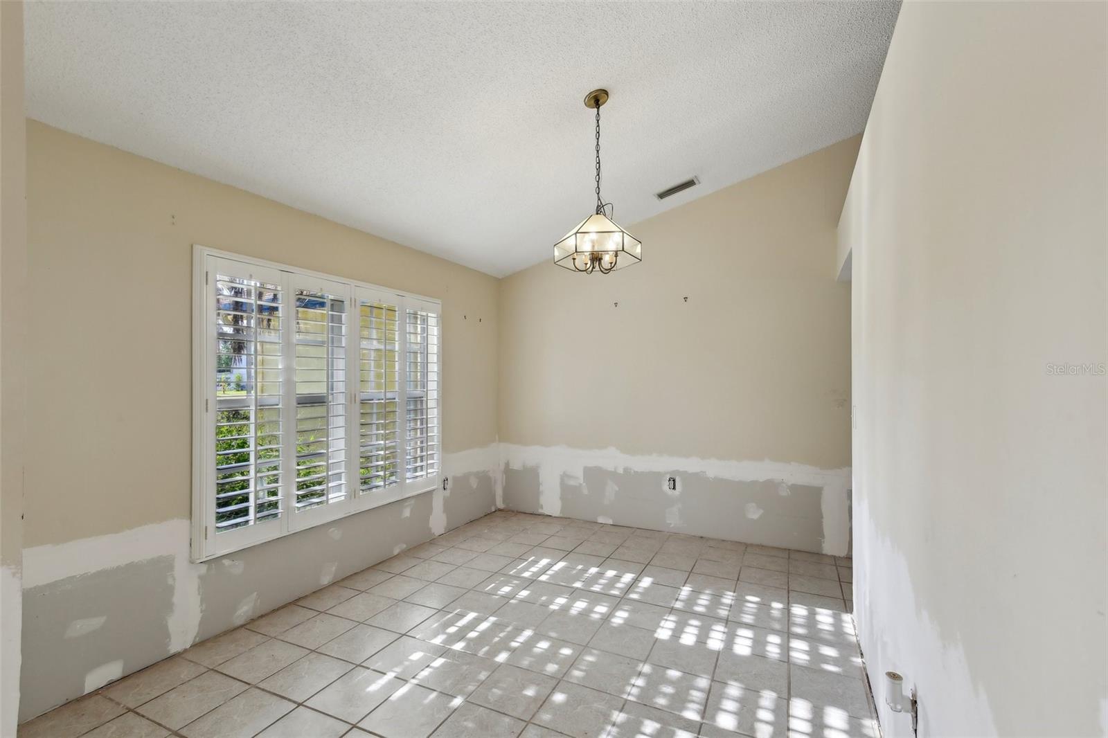 4025 MEADOW RUN LN, WESLEY CHAPEL, FL, 33543