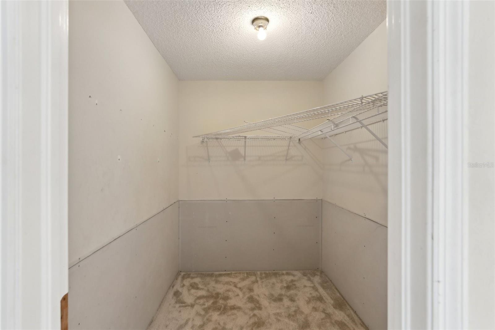 4025 MEADOW RUN LN, WESLEY CHAPEL, FL, 33543