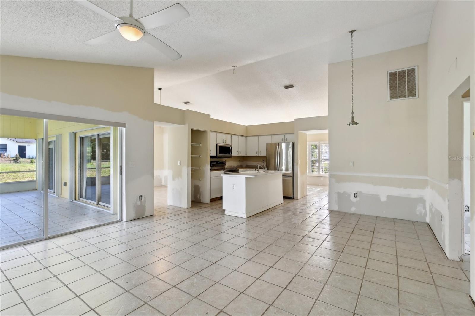 4025 MEADOW RUN LN, WESLEY CHAPEL, FL, 33543