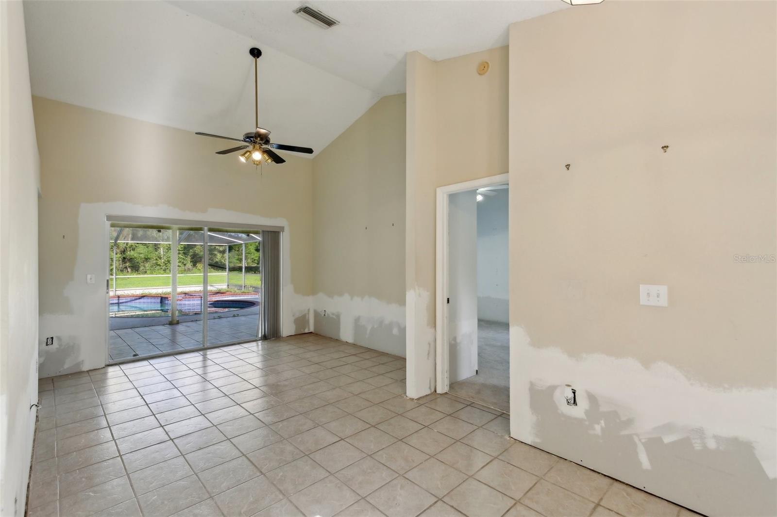 4025 MEADOW RUN LN, WESLEY CHAPEL, FL, 33543
