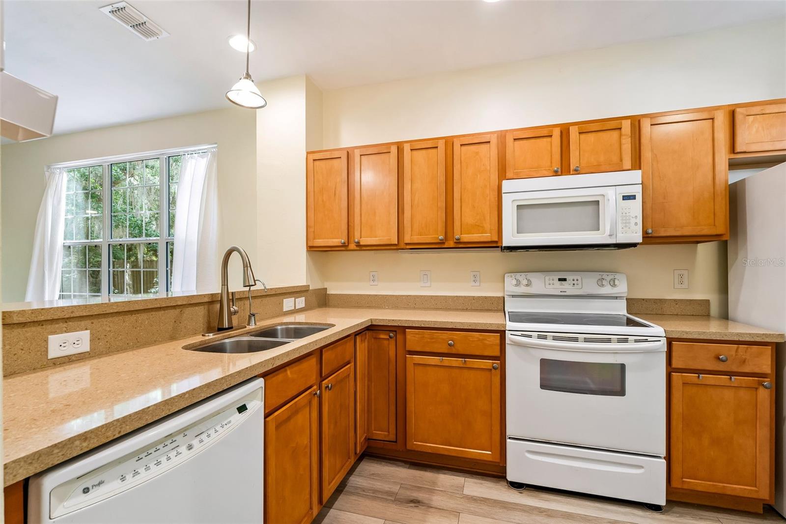 851 NW 21ST AVE #851, GAINESVILLE, FL, 32609