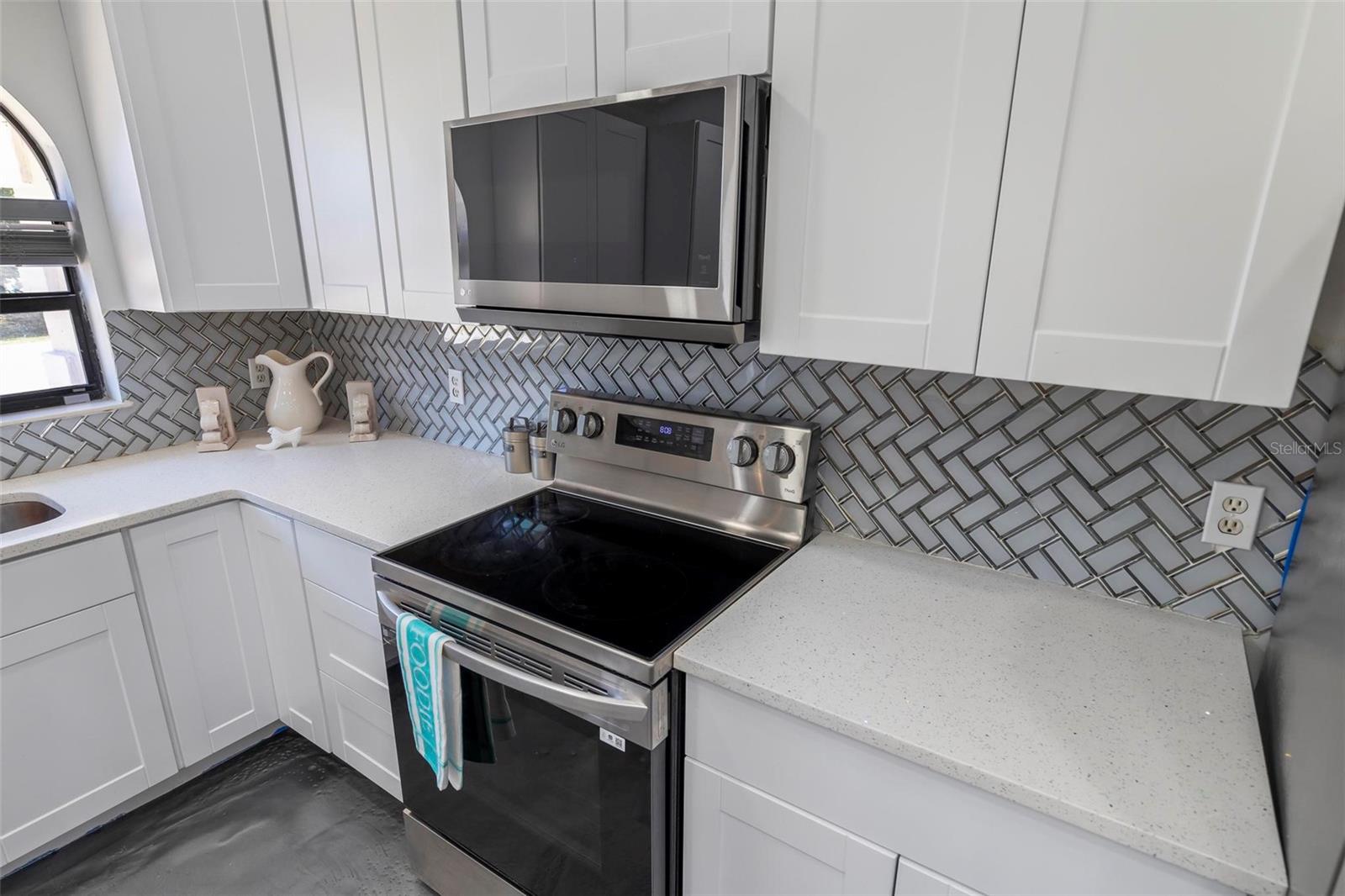 136 PEPPERDINE DR, PALM COAST, FL, 32164