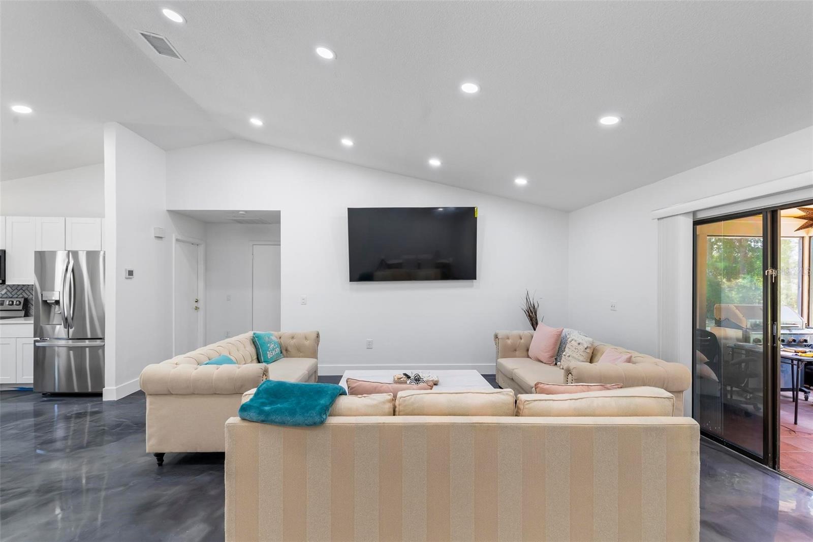 136 PEPPERDINE DR, PALM COAST, FL, 32164