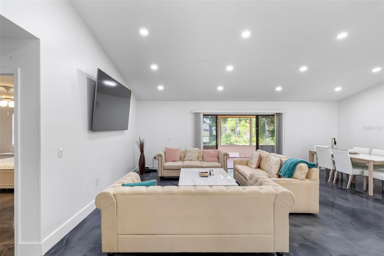 136 PEPPERDINE DR, PALM COAST, FL, 32164