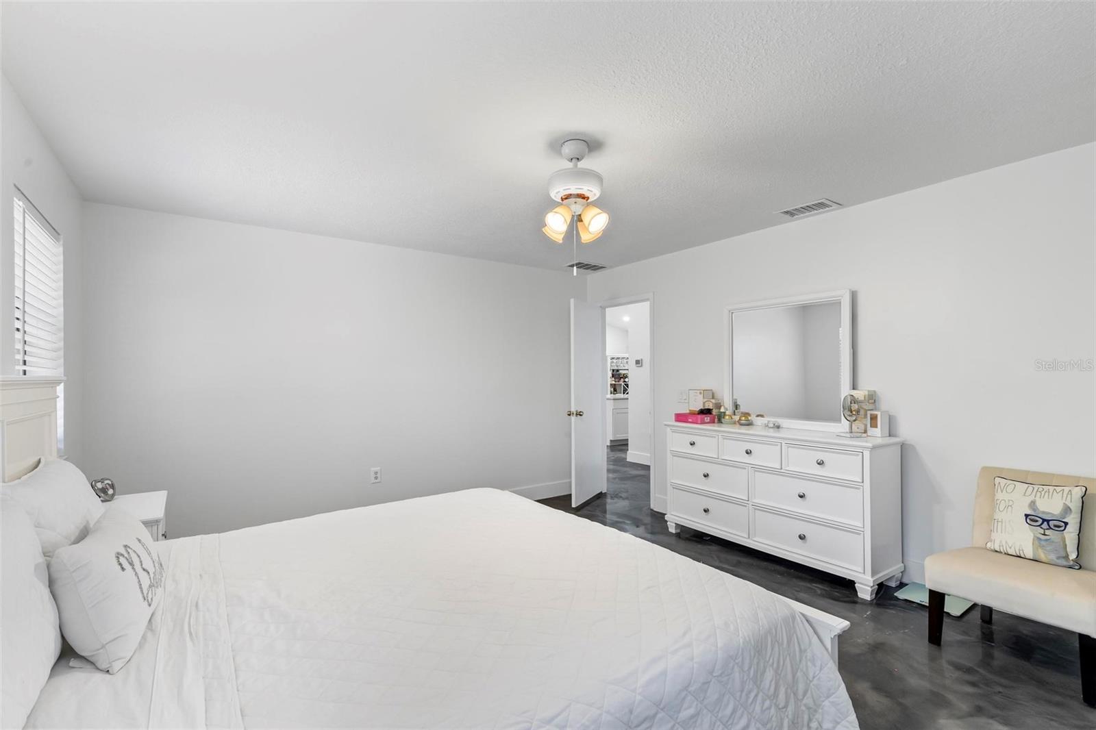 136 PEPPERDINE DR, PALM COAST, FL, 32164