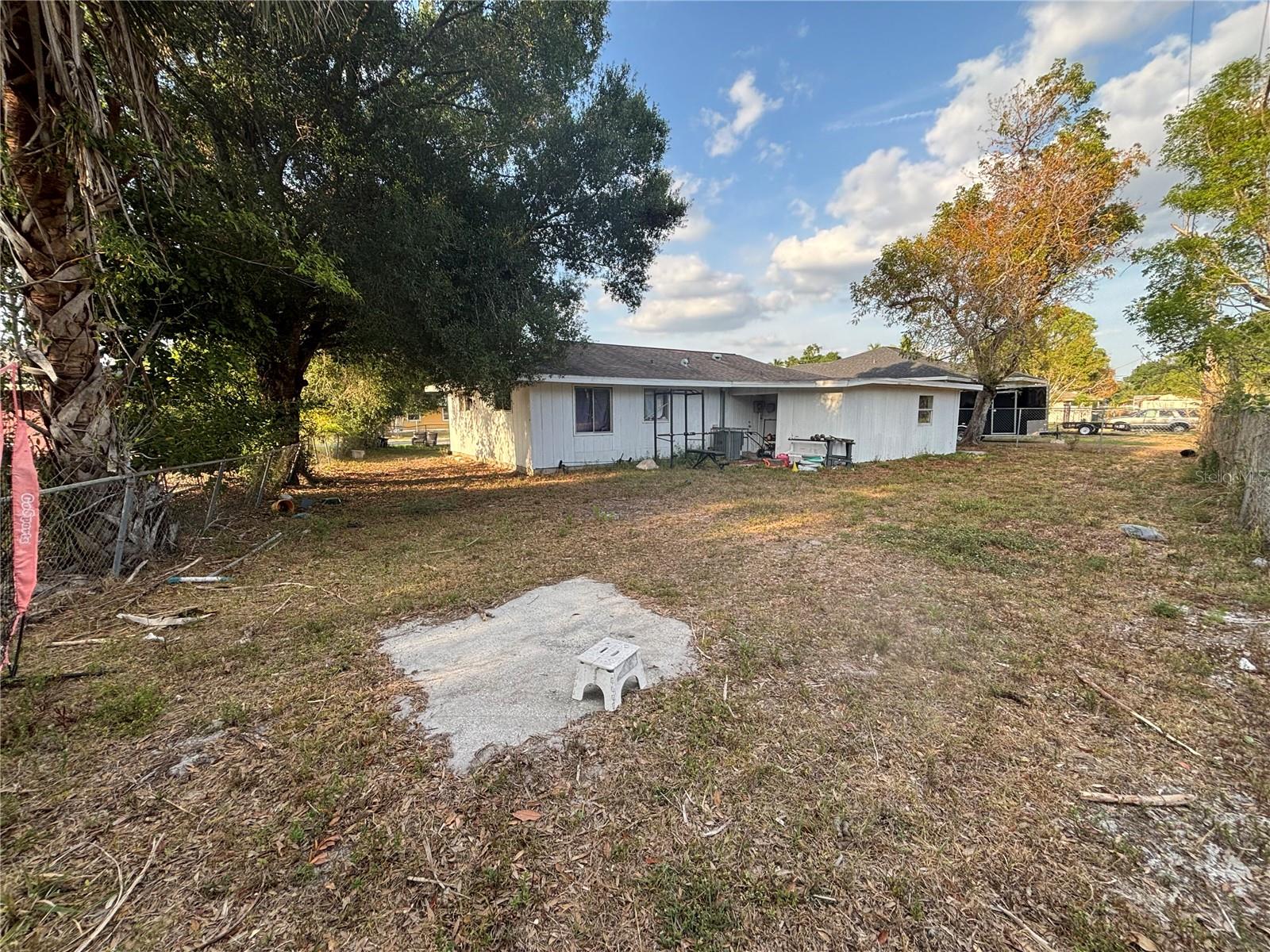 18 ROANOKE DR, FORT MYERS, FL, 33905