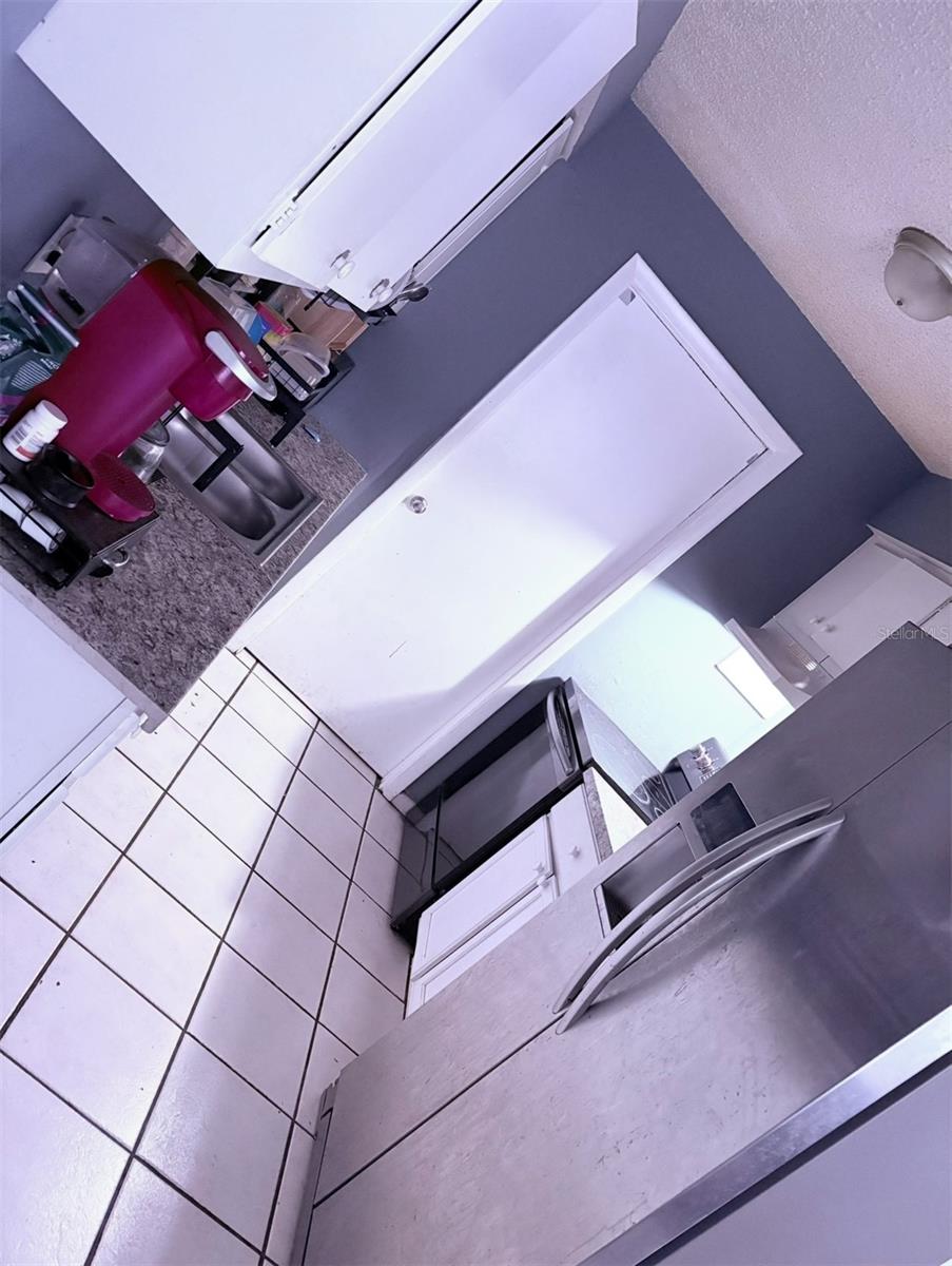 18 ROANOKE DR, FORT MYERS, FL, 33905