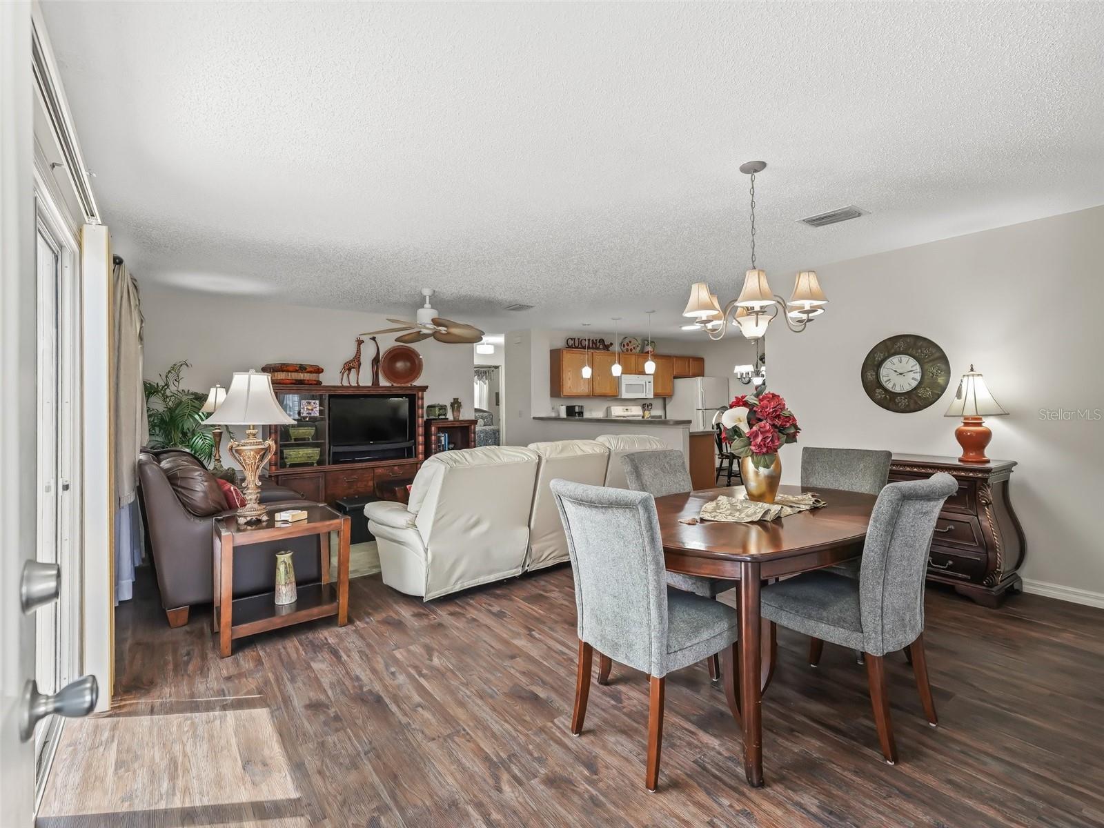 2450 KINGSTREE PL, THE VILLAGES, FL, 32162