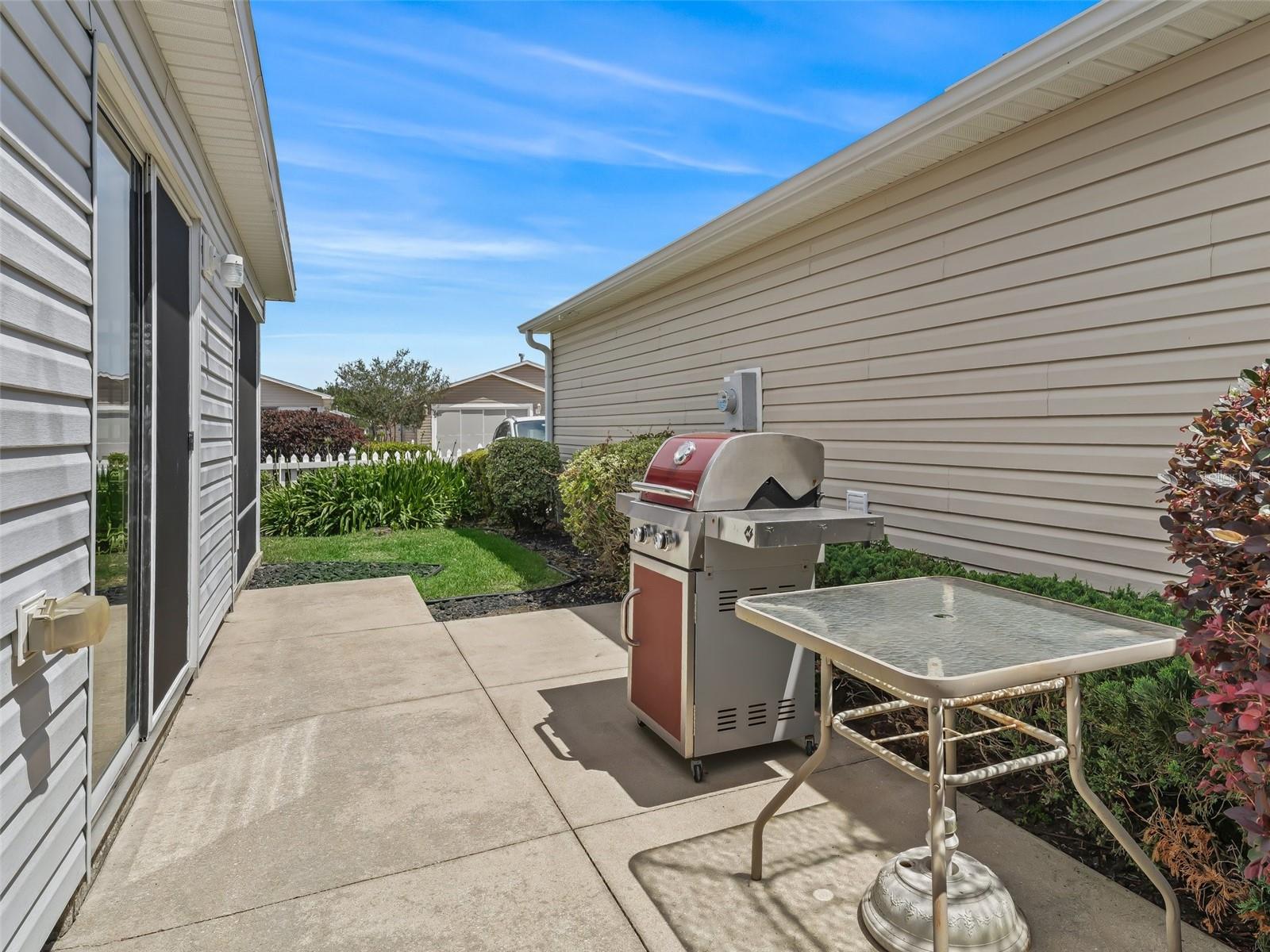 2450 KINGSTREE PL, THE VILLAGES, FL, 32162