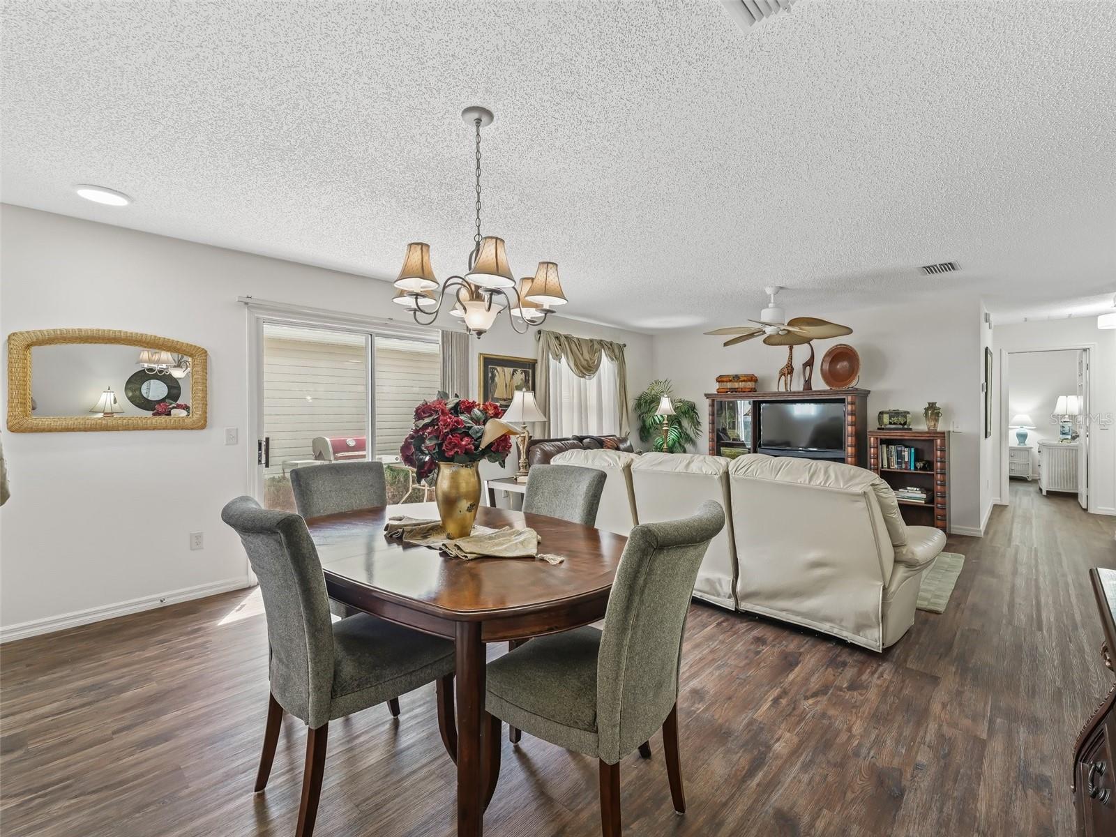 2450 KINGSTREE PL, THE VILLAGES, FL, 32162