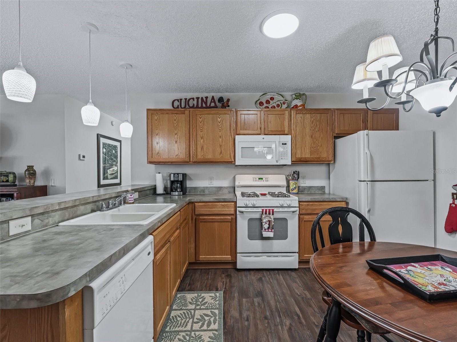 2450 KINGSTREE PL, THE VILLAGES, FL, 32162