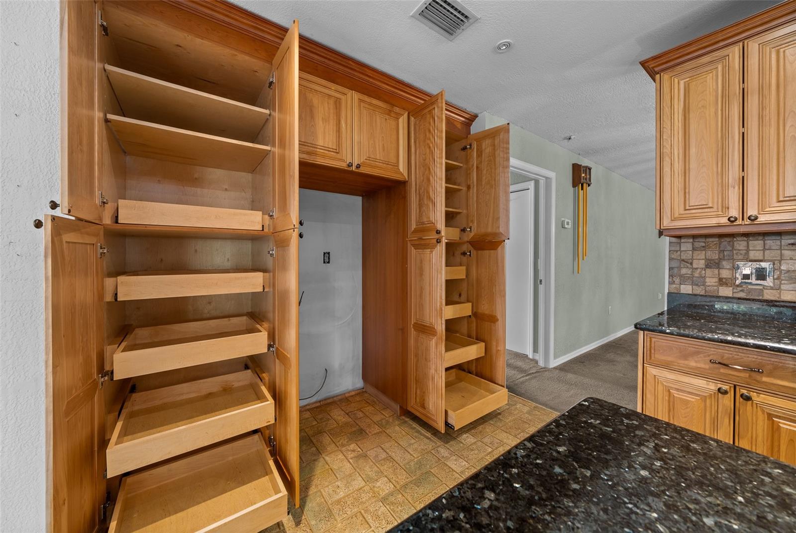 2030 SE 32ND LN, OCALA, FL, 34471