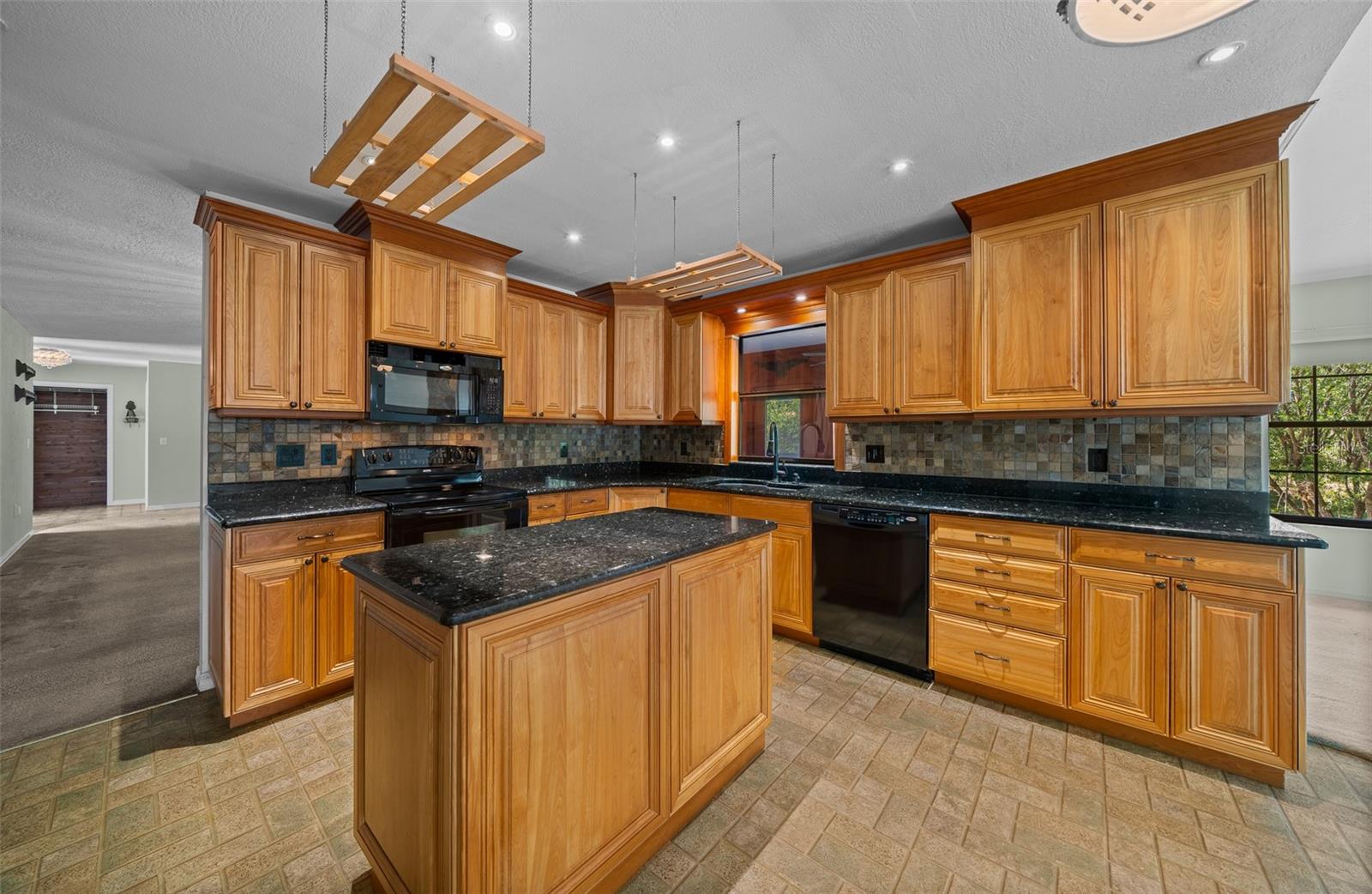 2030 SE 32ND LN, OCALA, FL, 34471