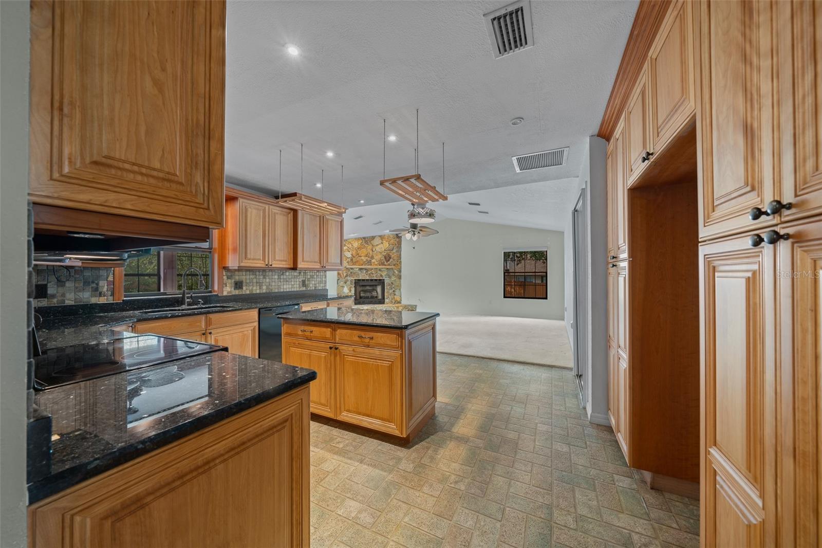 2030 SE 32ND LN, OCALA, FL, 34471