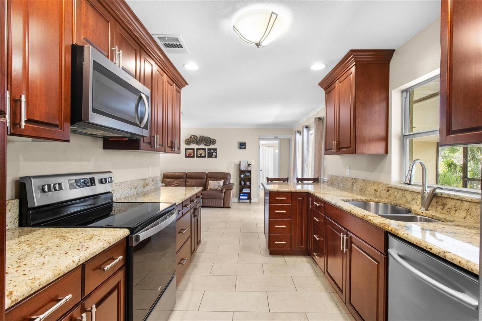 5600 BAY PINES LAKES BLVD, ST PETERSBURG, FL, 33708