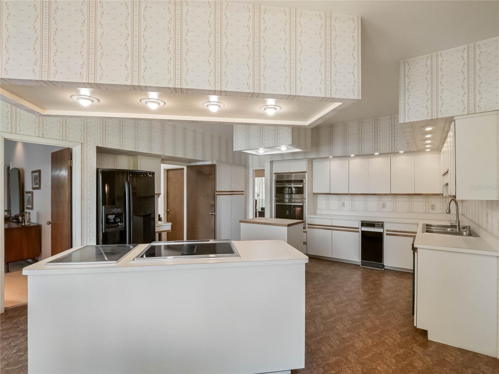 7540 LAKE MARSHA DR, ORLANDO, FL, 32819