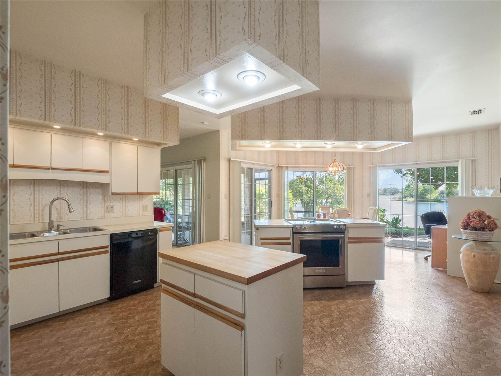 7540 LAKE MARSHA DR, ORLANDO, FL, 32819