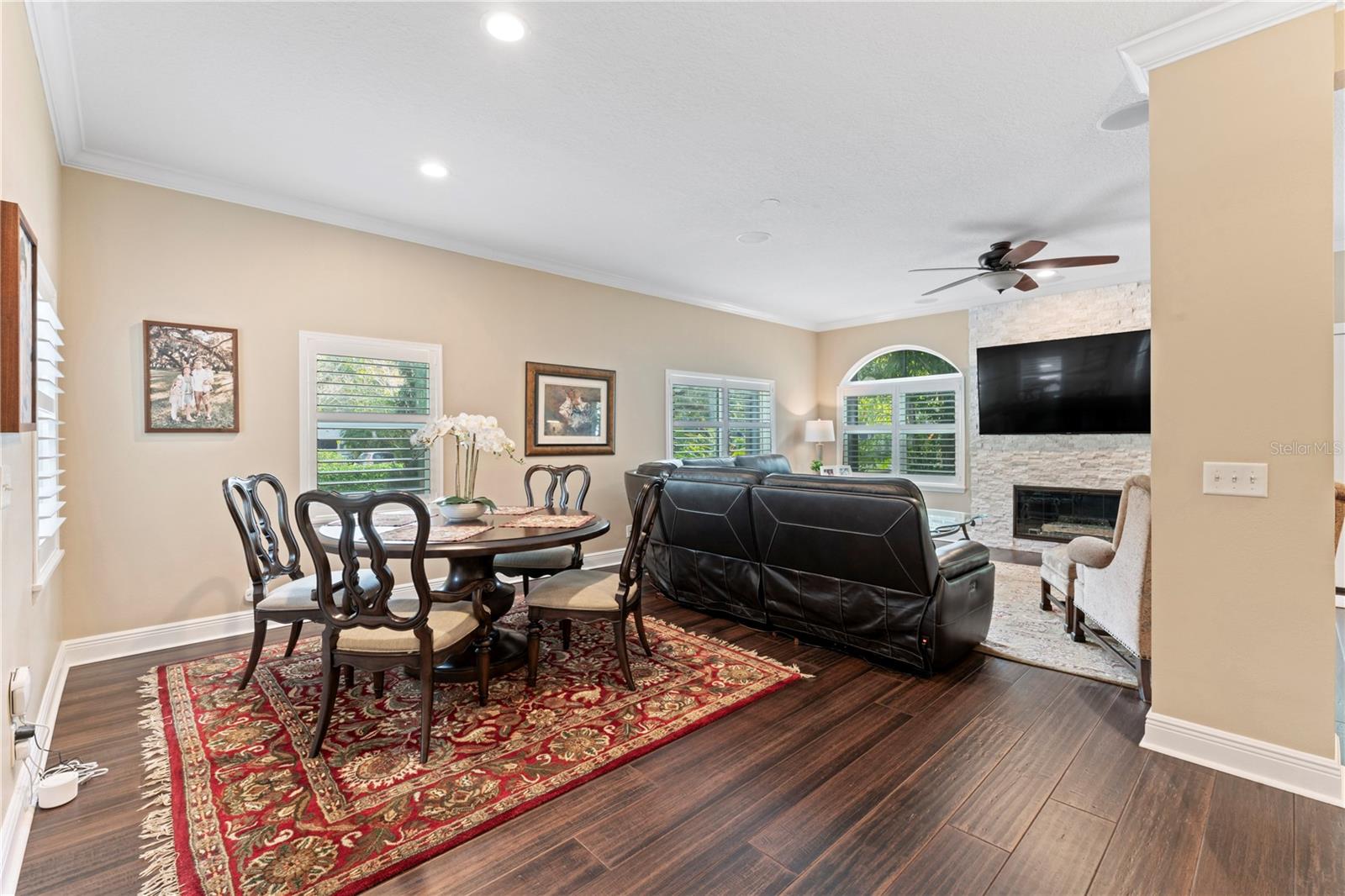 2701 W BAY AVE, TAMPA, FL, 33611