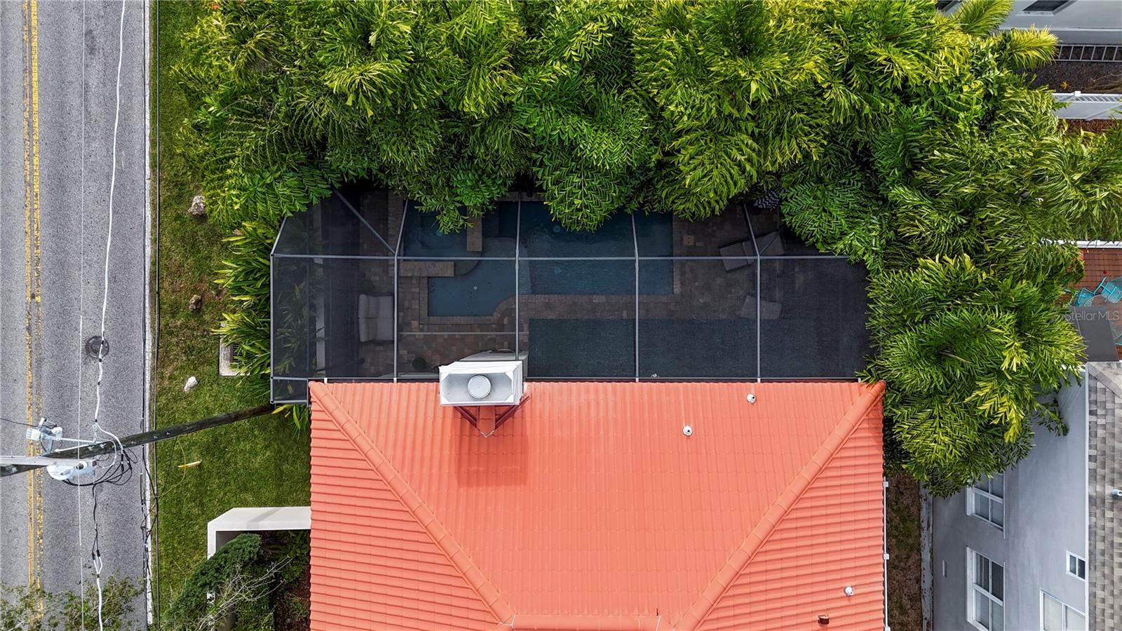 2701 W BAY AVE, TAMPA, FL, 33611