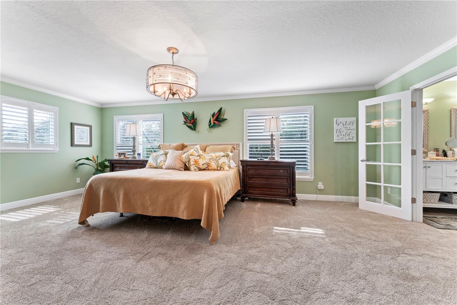 2701 W BAY AVE, TAMPA, FL, 33611