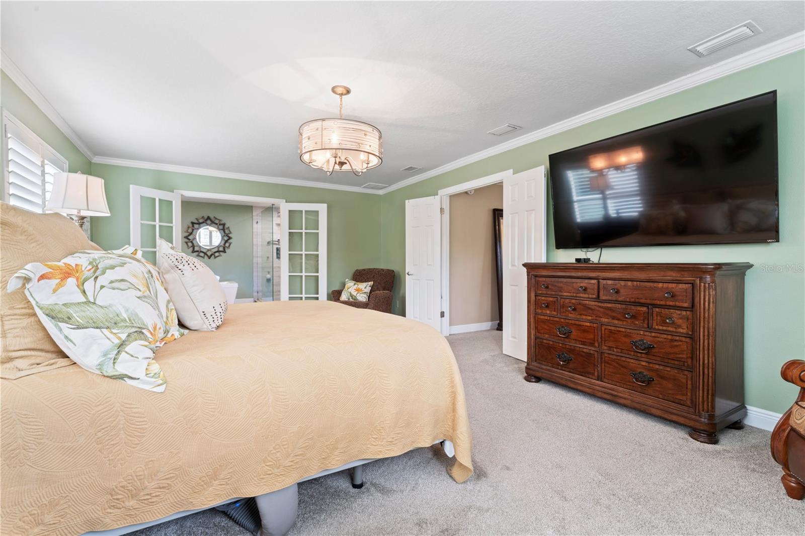 2701 W BAY AVE, TAMPA, FL, 33611