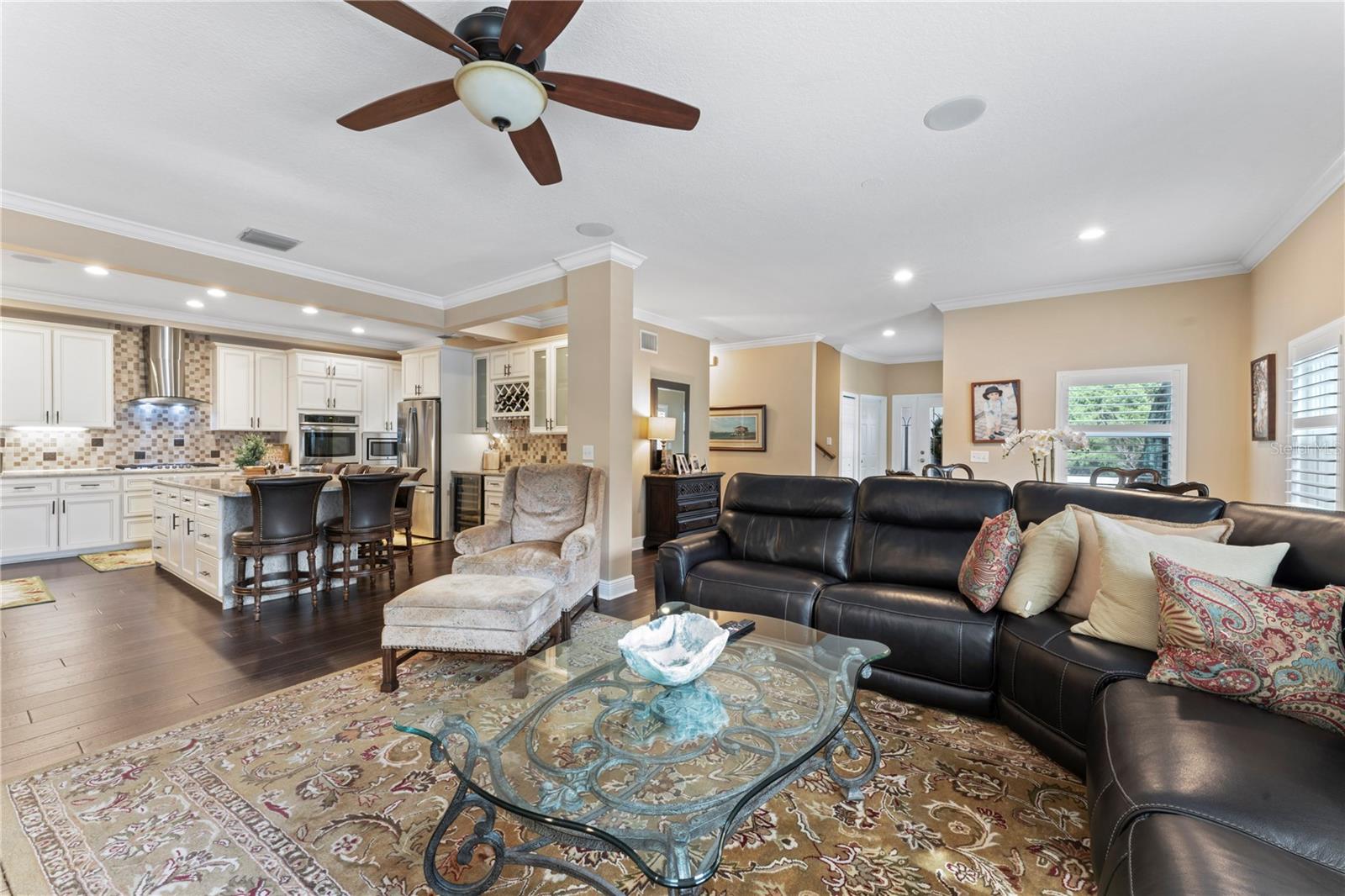 2701 W BAY AVE, TAMPA, FL, 33611