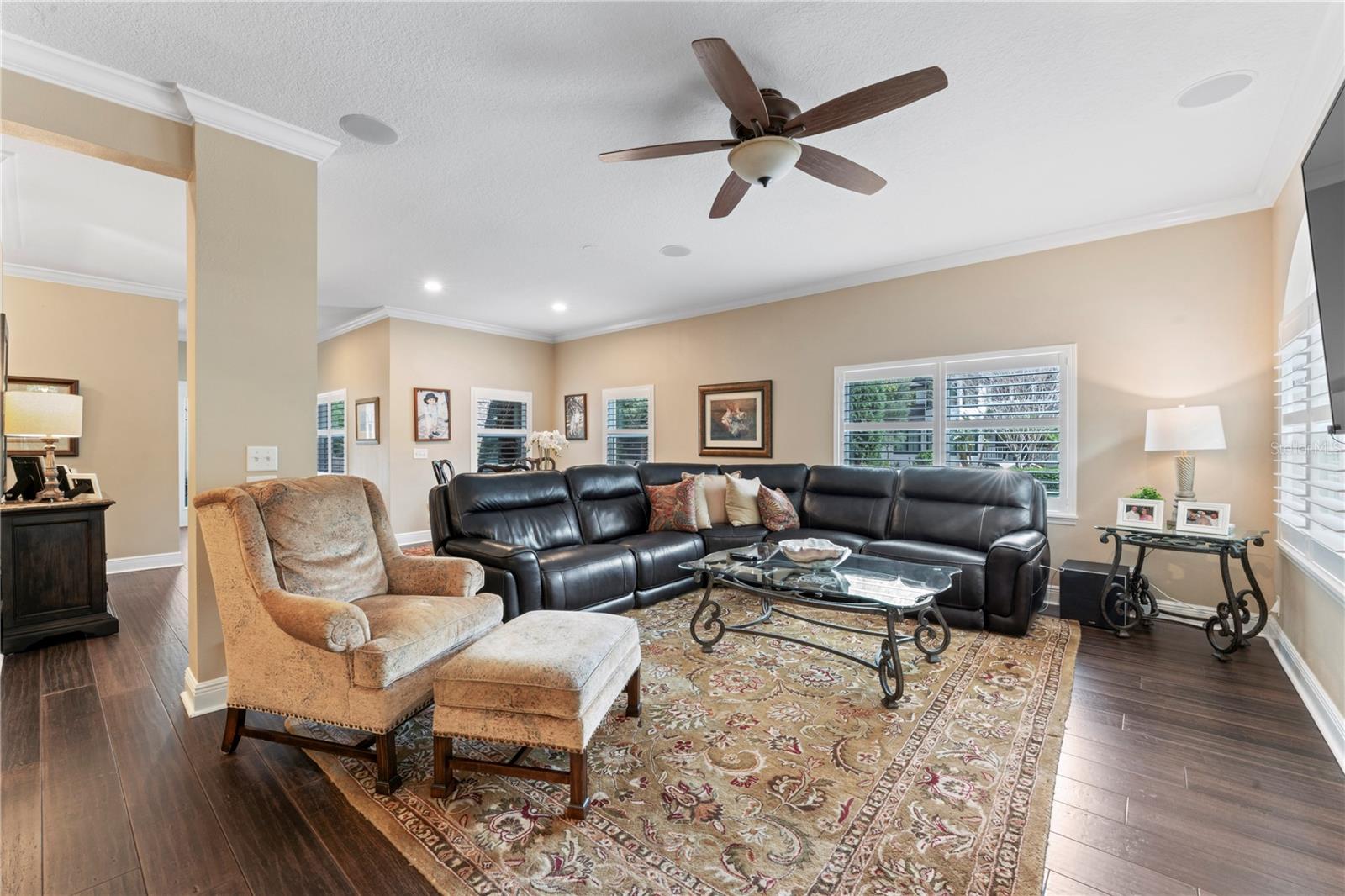 2701 W BAY AVE, TAMPA, FL, 33611