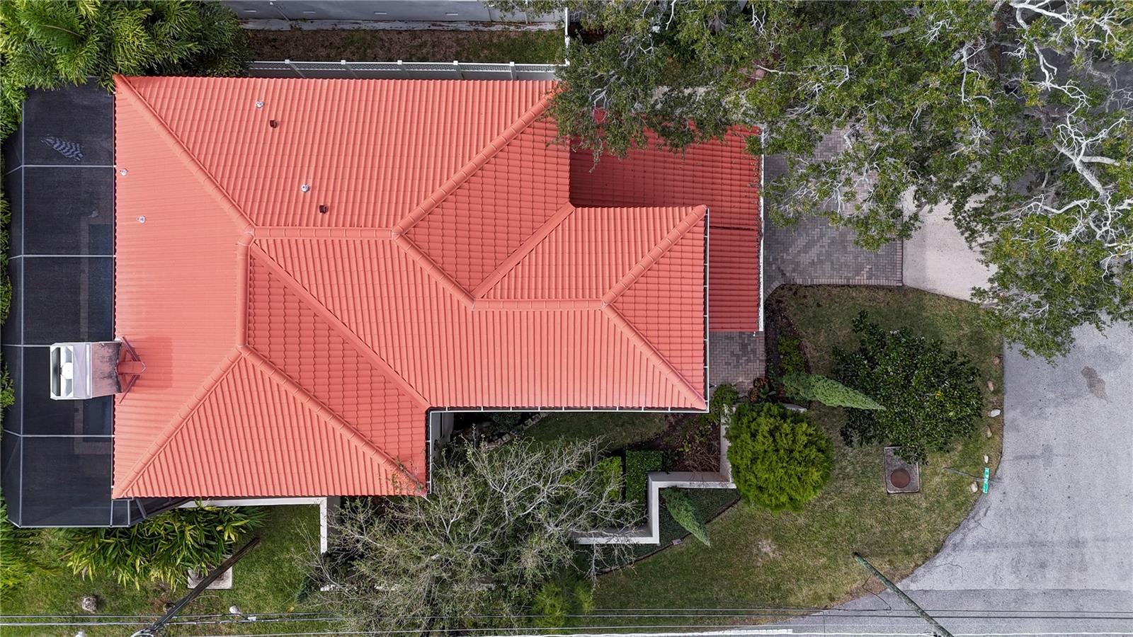 2701 W BAY AVE, TAMPA, FL, 33611