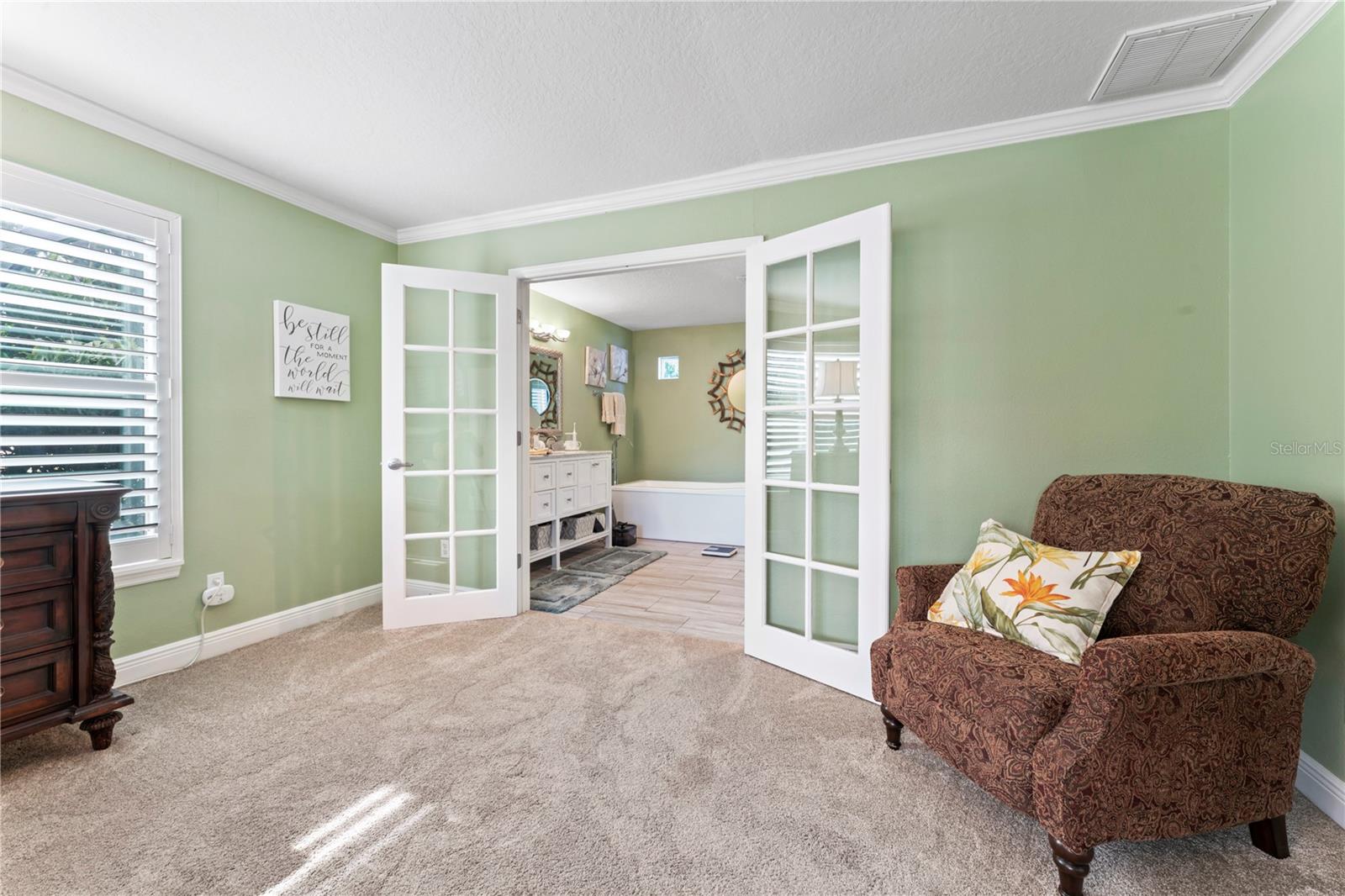 2701 W BAY AVE, TAMPA, FL, 33611