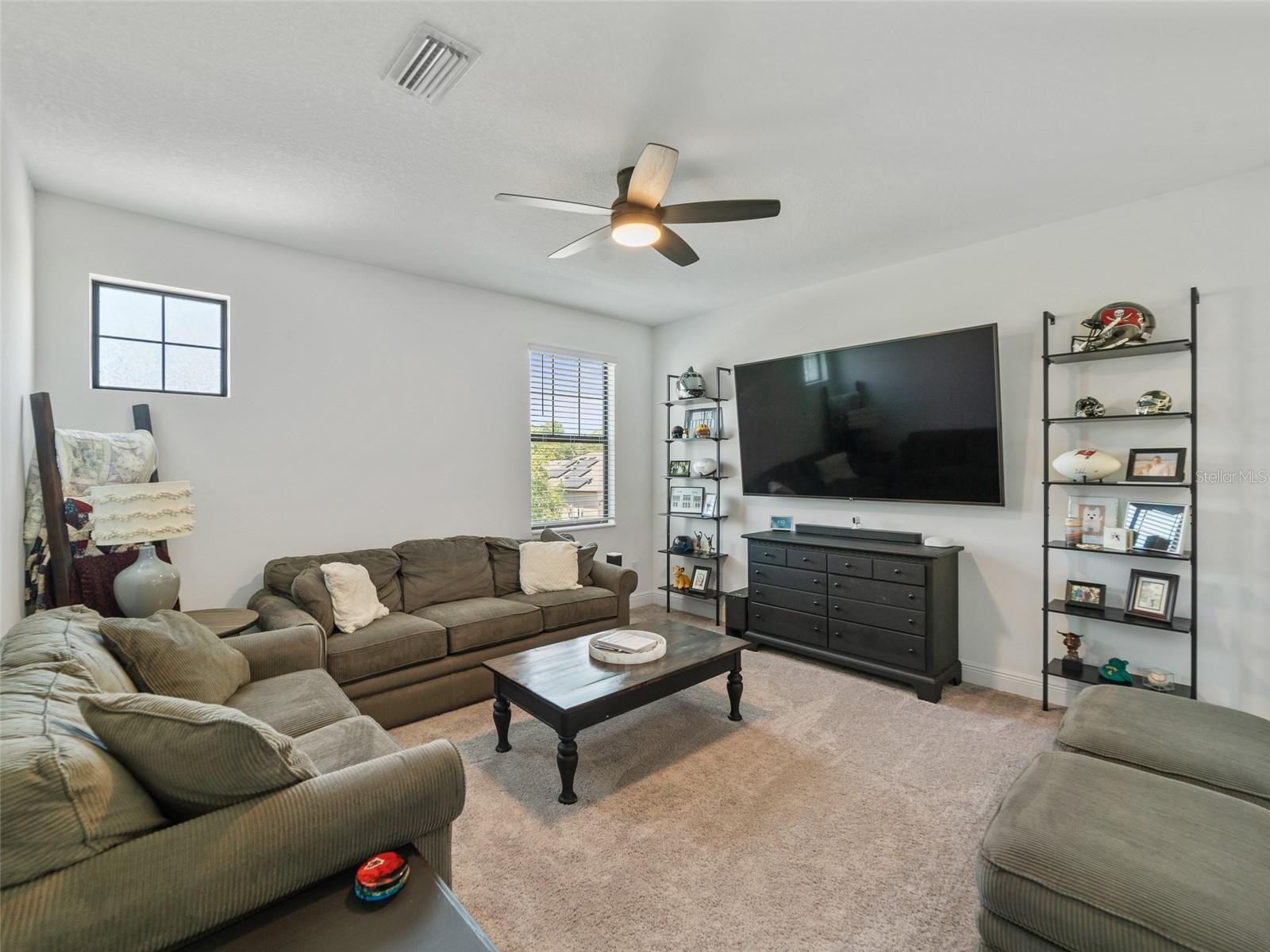 1220 FLORABLU DR, SEFFNER, FL, 33584