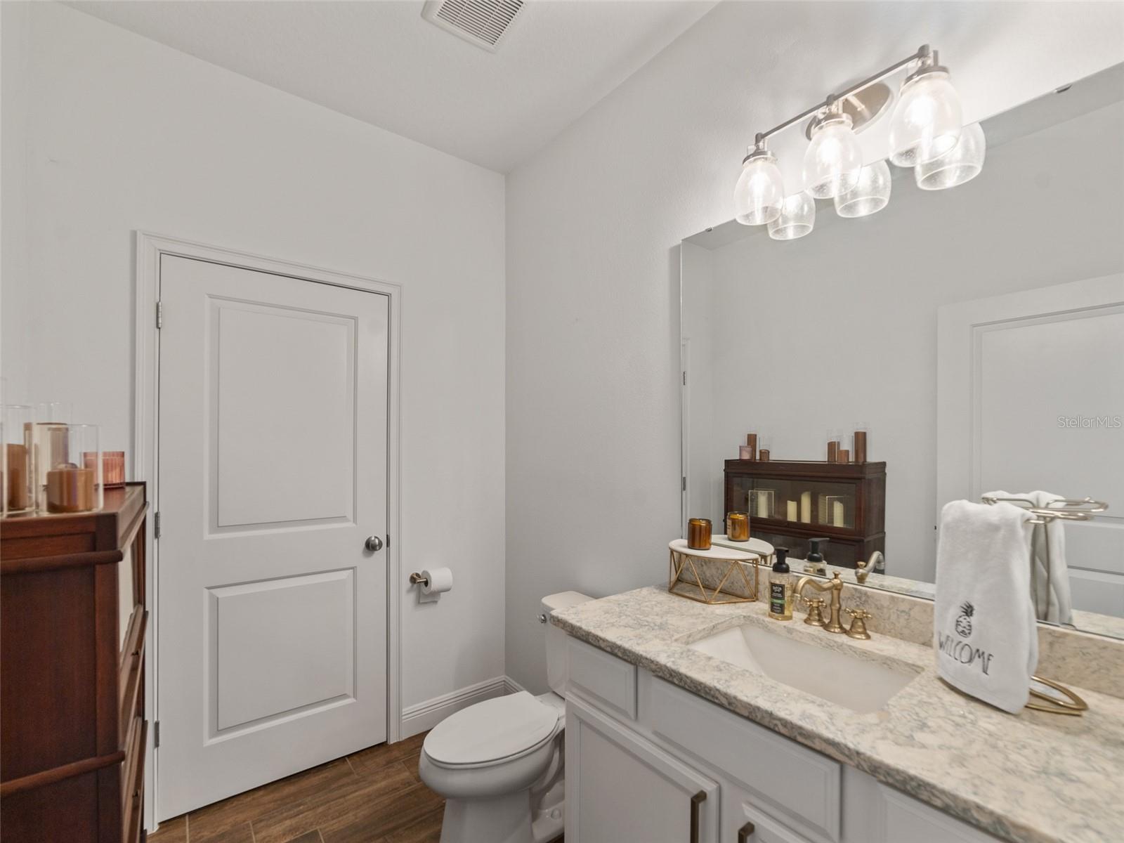 1220 FLORABLU DR, SEFFNER, FL, 33584