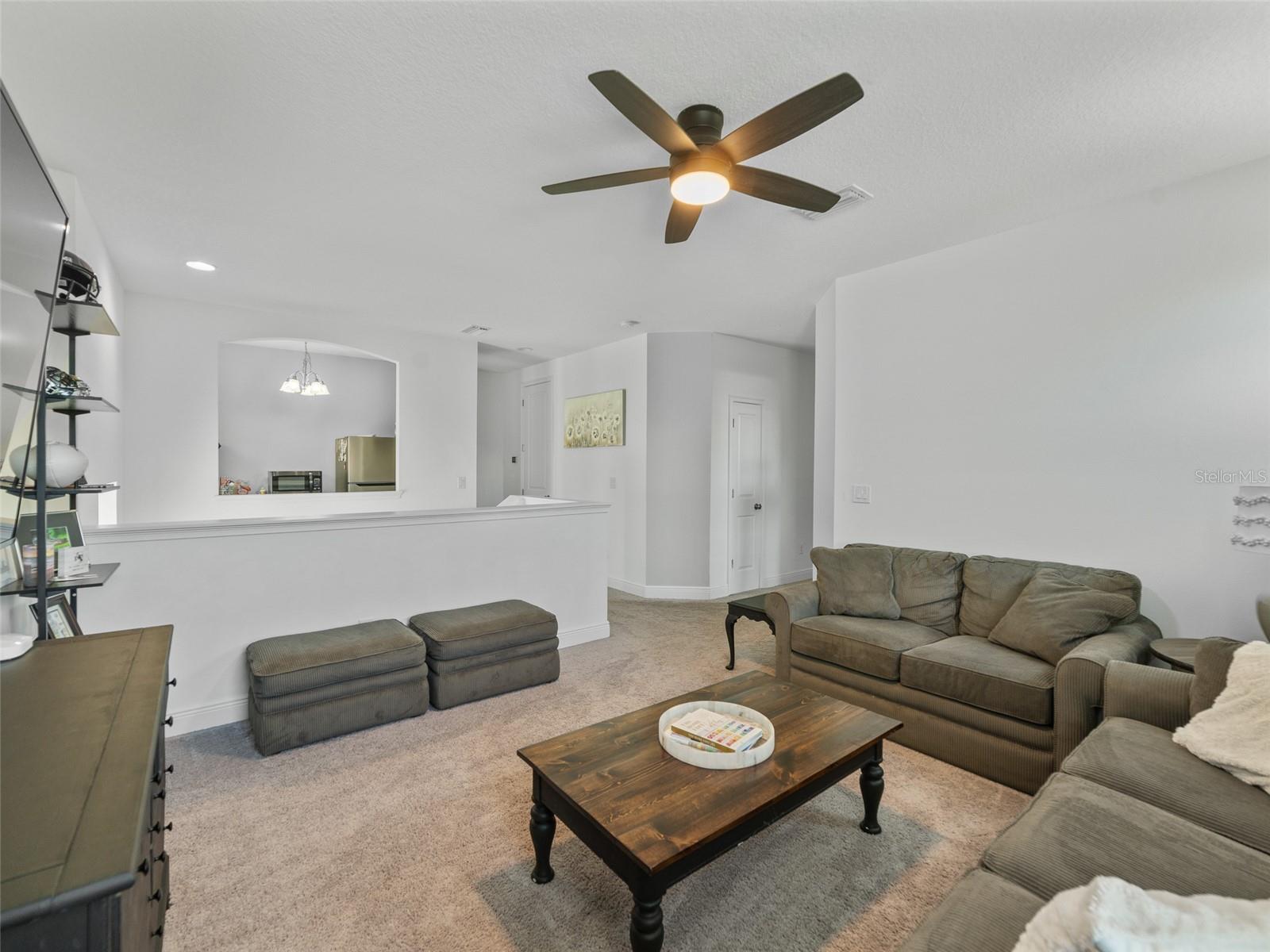 1220 FLORABLU DR, SEFFNER, FL, 33584