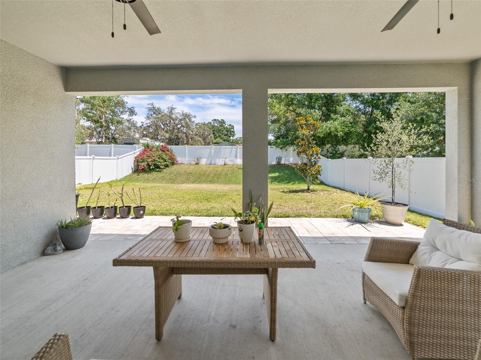 1220 FLORABLU DR, SEFFNER, FL, 33584