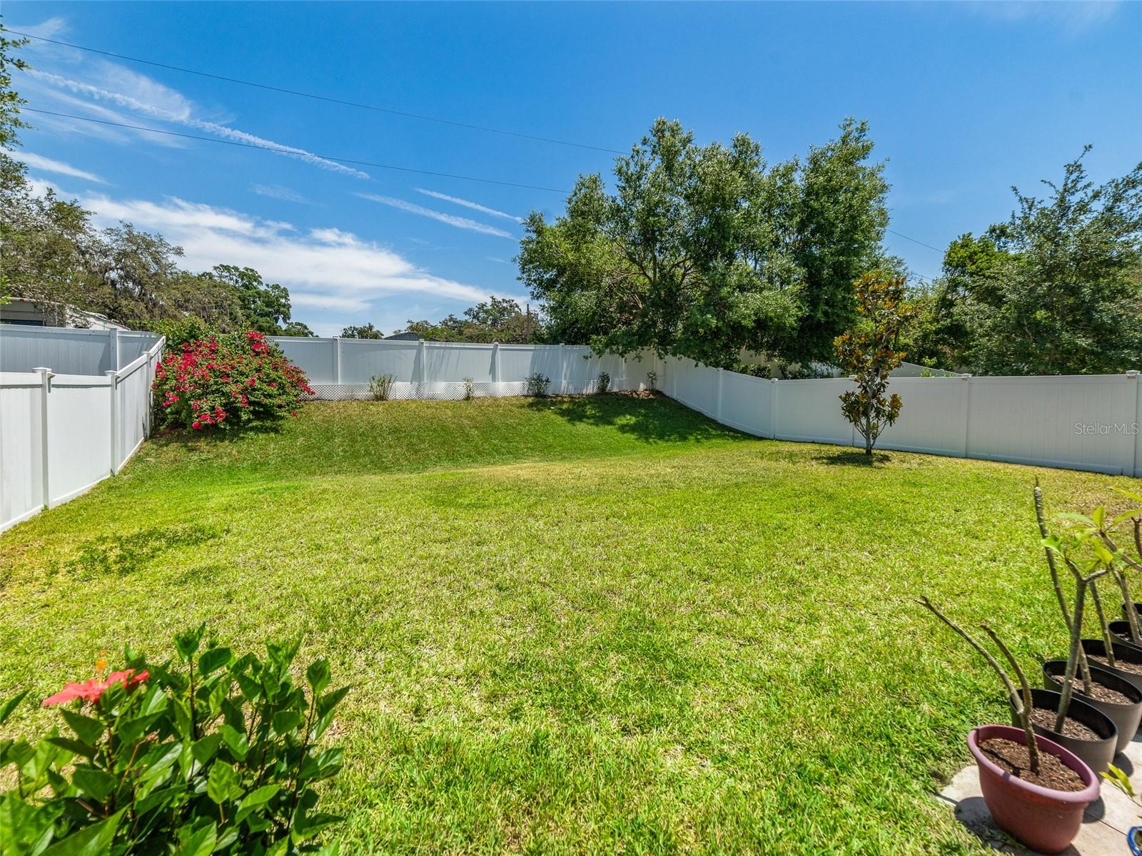 1220 FLORABLU DR, SEFFNER, FL, 33584