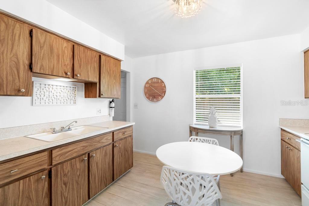 708 WAYNE AVE, NEW SMYRNA BEACH, FL, 32168